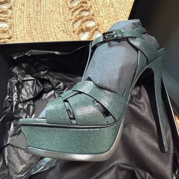 Saint Laurent Royal Green Tribute 105 Sandal - Picture 4 of 9